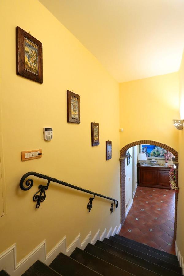 Ilary House - De Vivo Realty Positano Villa Bagian luar foto