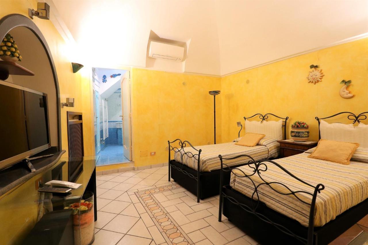 Ilary House - De Vivo Realty Positano Villa Bagian luar foto